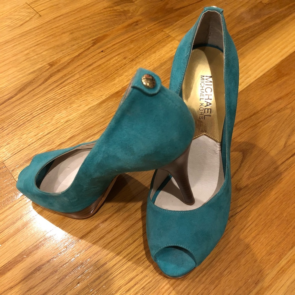 Michael Kors Turquoise Open Toes Pumps